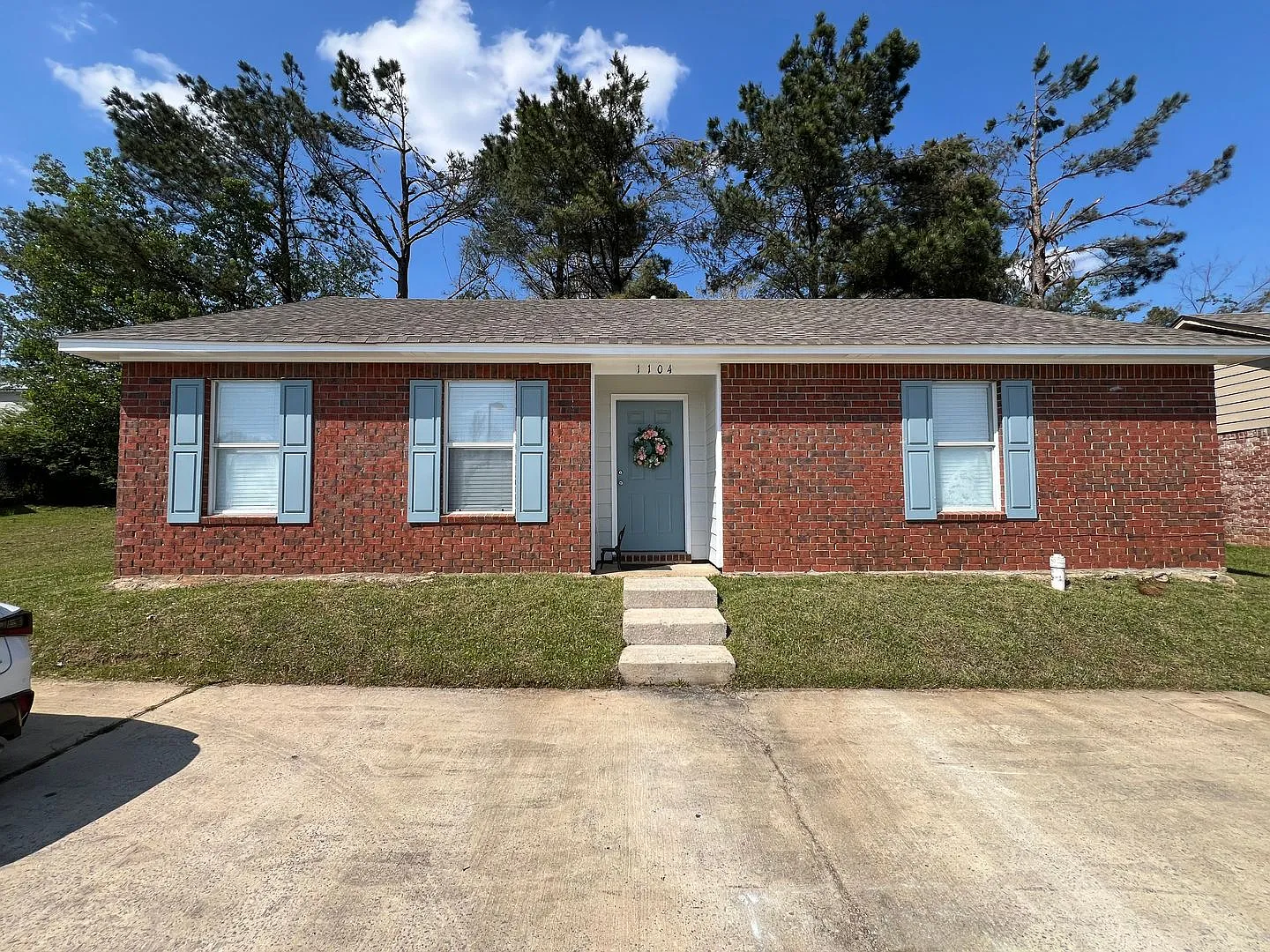Updated 2 bed 2 bath in Shiloh Subdivision! — Photo 1