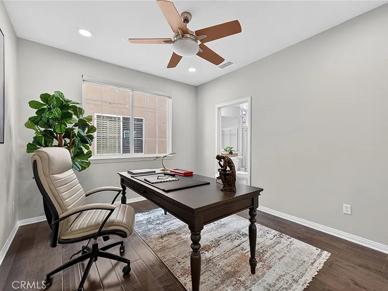 20800 Campania Ln — Photo 60