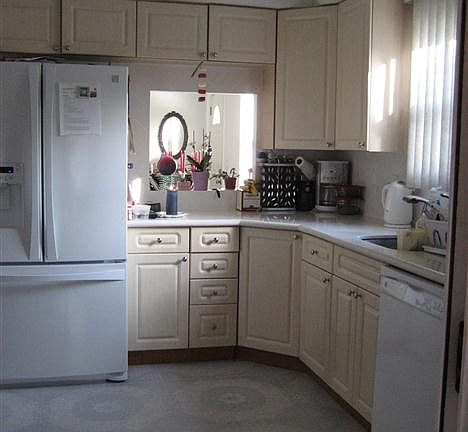 3rd image of 107 Moreland St