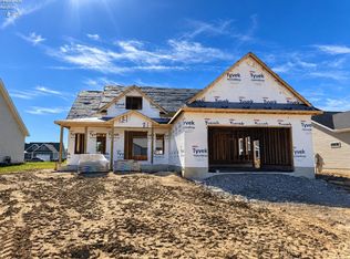 14 Chelsea Dr, Norwalk, OH 44857