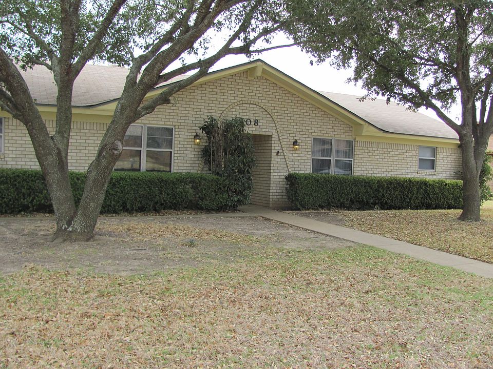 1st image of 808 W Billington Dr