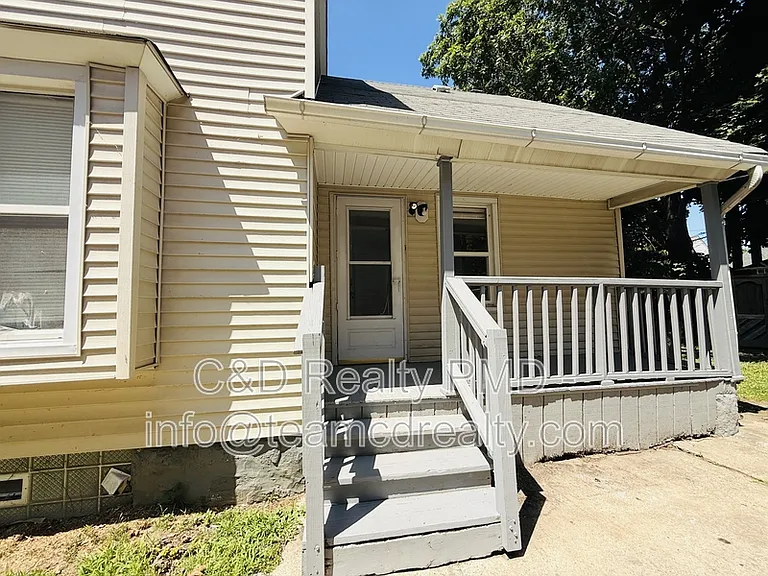 1209 E 167th St — Photo 6