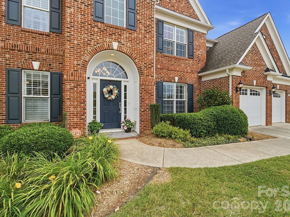 1st image of 2207 Avenza Dr