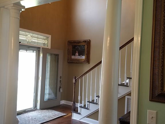 4th image of 1005 Spencer Way