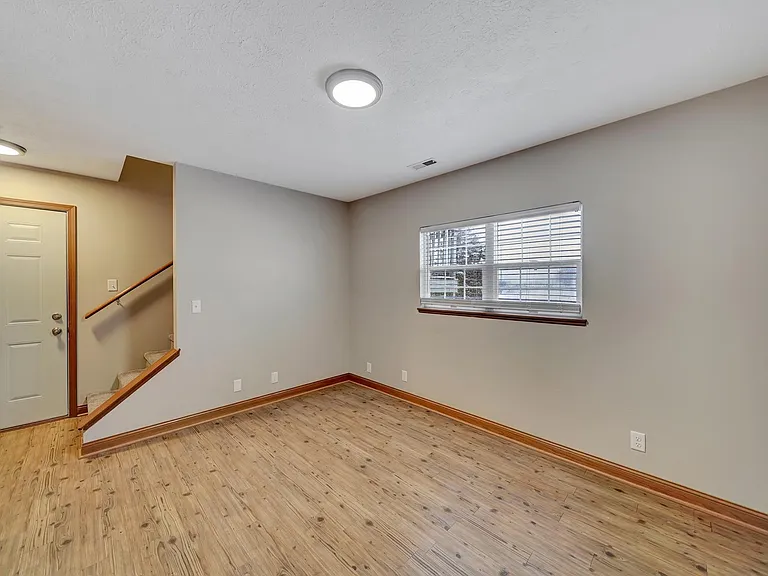 8823 Lincoln St #1 — Photo 23