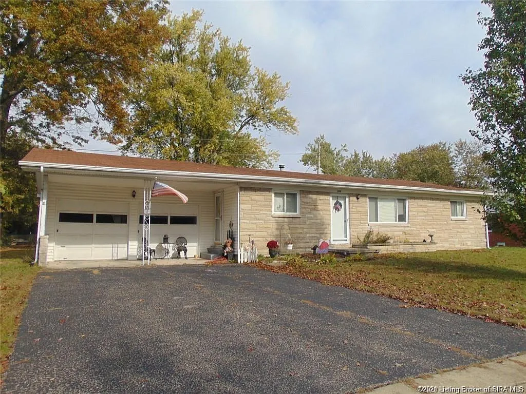 206 Crestwood Dr photo 1