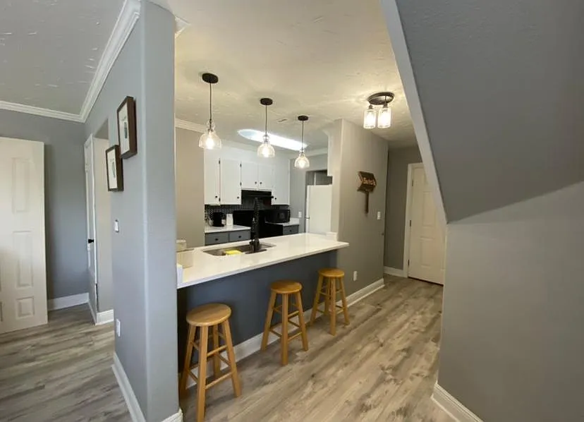 2 bed, 2.5 bath, 1100 sqft, $2,000 — Photo 3