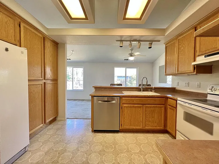 112 Wagon Wheel Dr — Photo 5