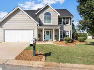 2 Glen Willow Ct, Greer, SC 29650