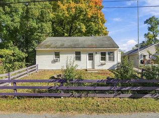 34 McKinley Ln, Poughkeepsie, NY 12601