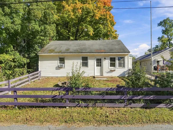 34 McKinley Lane, Poughkeepsie, NY 12601