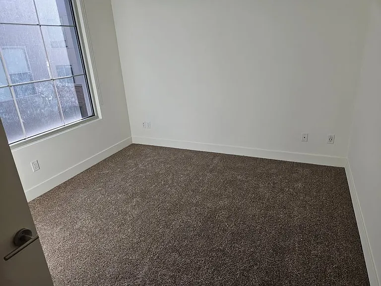 230 3rd St #10 — Photo 6