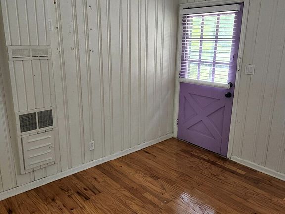 2nd image of 4624 Dahlia Dr #2