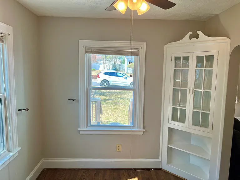 435 Rollingwood Cir — Photo 9