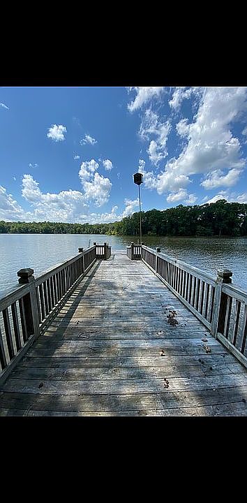 1st image of 203 Lake Dr