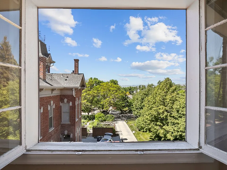 Highland Park Apartments
