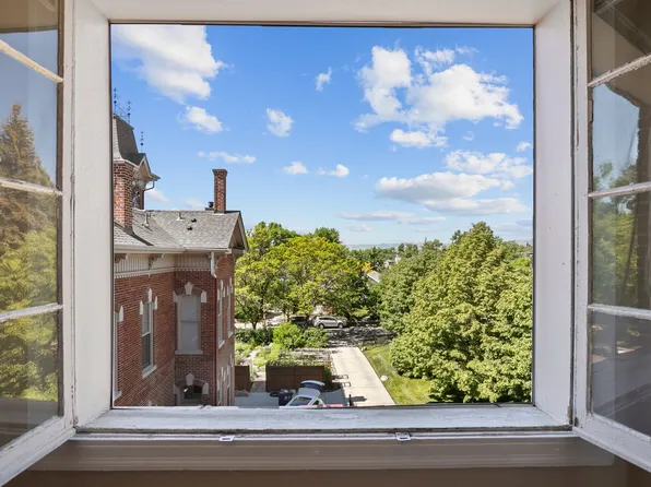 Highland Park Apartments