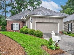 220 Cobblestone Ct, Rocky Mount, NC 27804