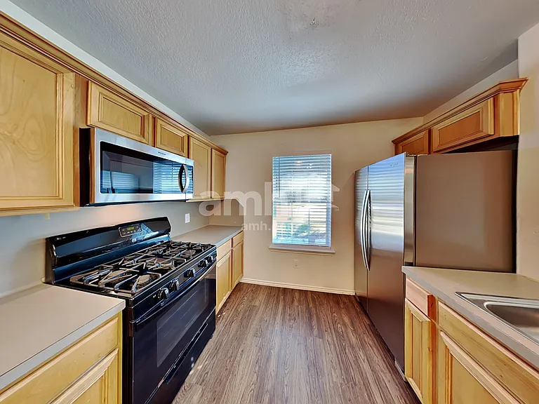 3427 Apache Meadows Dr — Photo 3