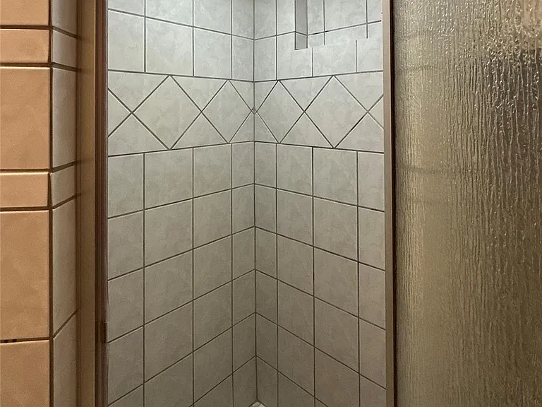 26403 Hunters Hollow Dr — Photo 15