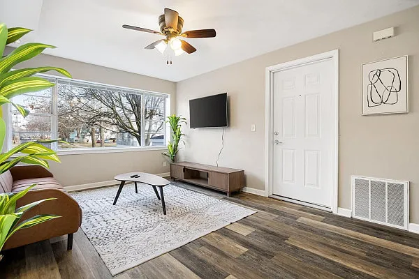 1 bed, 646 sqft, $1,499 — Photo 4