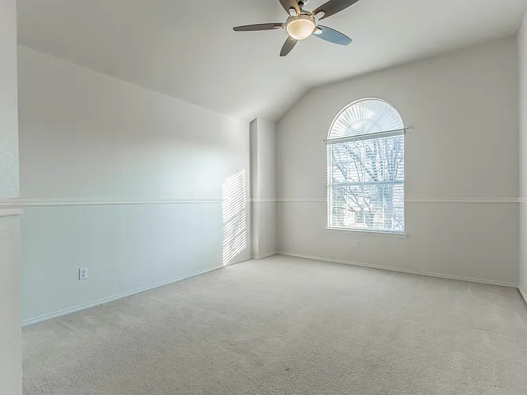 1521 Hidden Cove Ct — Photo 24