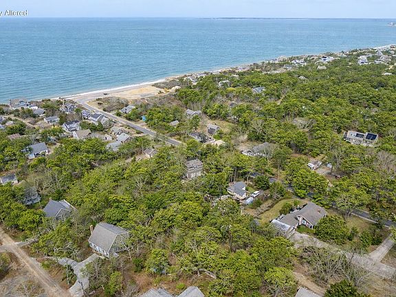 2nd image of 190 Silver Spring Beach Road