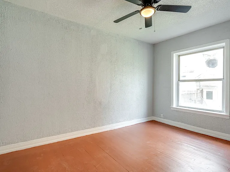 2840 S Moreland Blvd #14 — Photo 6