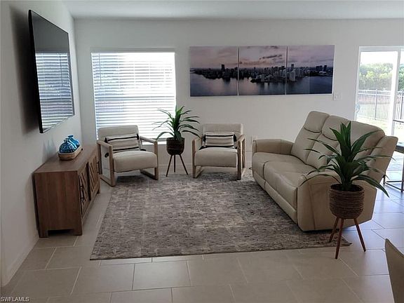 3rd image of 4083 Lattuca Ln