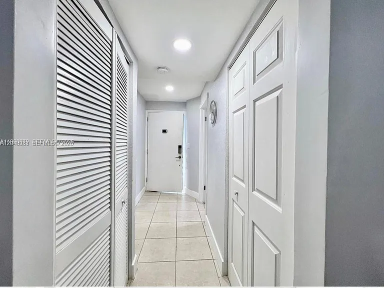 4255 N University Dr #304 — Photo 10