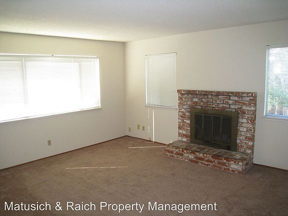 2nd image of 152-B Belwood Ct