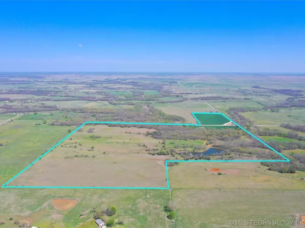 160 E 4th St, South Coffeyville, OK 74072