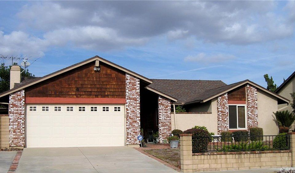 1st image of 3624 Daisy Dr