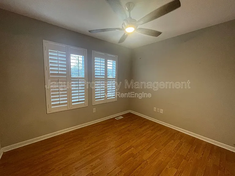 10950 Poplar Bluff Ct — Photo 11