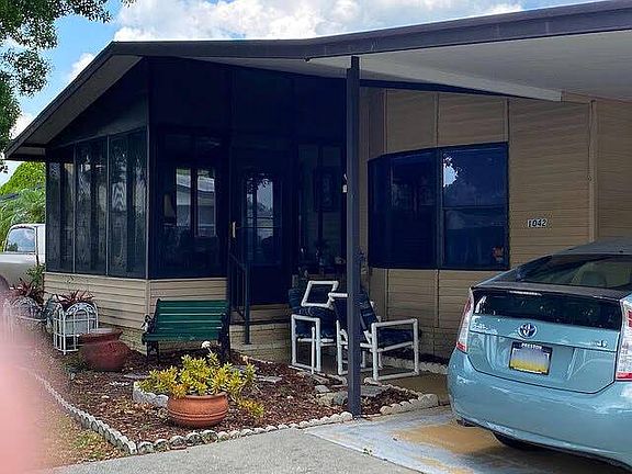 2nd image of 1042 Cosmos Dr