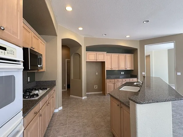 2837 Orion Dr — Photo 8
