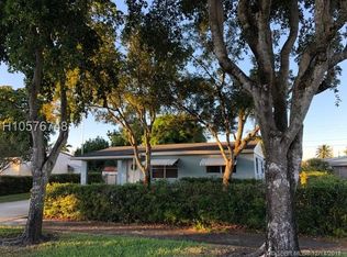 7111 Custer St, Hollywood, FL 33024