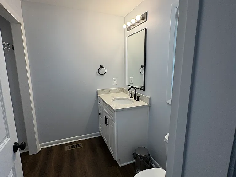 1055 College Station Rd — Photo 9