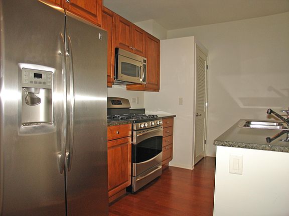 2nd image of 310 S Michigan Ave Unit 912