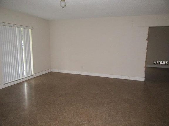 3rd image of 7904 Riverwood Blvd