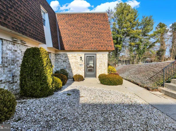 7 Alpine Ct, Reading, PA 19606