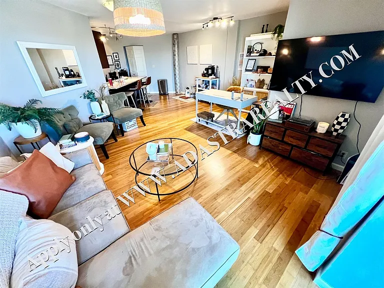 3838 Rainbow Blvd #1401 — Photo 11