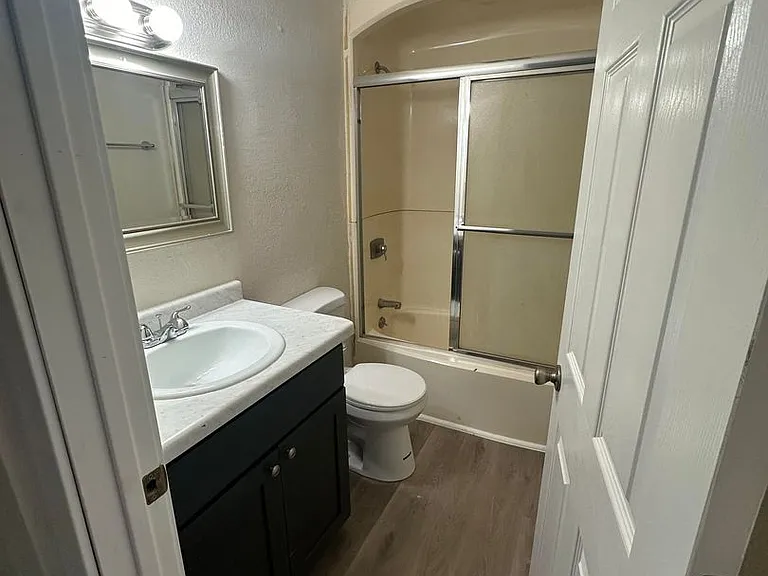 2724 Soo Marie Ave — Photo 4