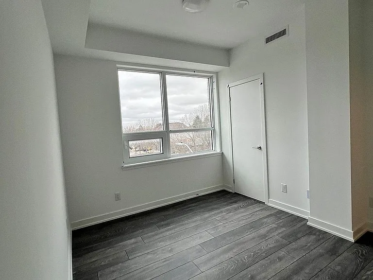 8888 Yonge St #212 — Photo 12