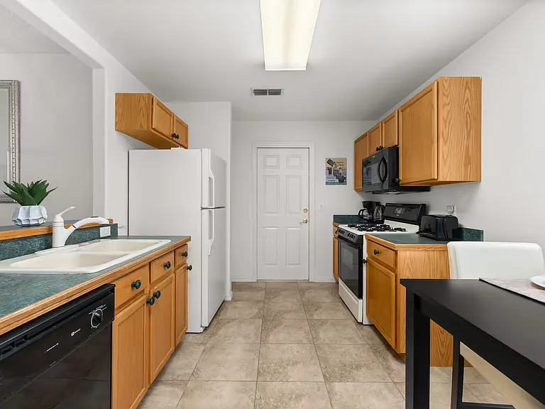 4534 Oakbrook Ct — Photo 13