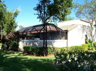 11757 NW 11th St, Pembroke Pines, FL 33026