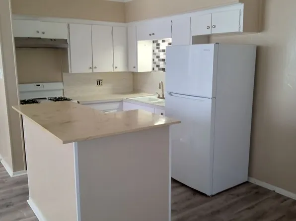 MNTS, 213 Mounts Ave APT 3, Denton, TX 76201
