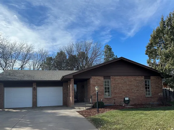 2619 Coachman Ln, Garden City, KS 67846