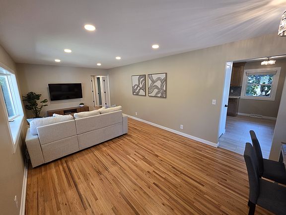 4th image of 11124 Drew Ave S #A