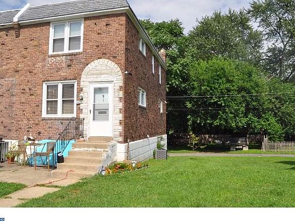 3rd image of 2434 Stoneybrook Ln